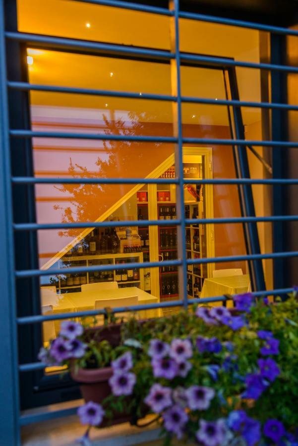 시미틸레 Bocca Di Bacco B&B 외부 사진