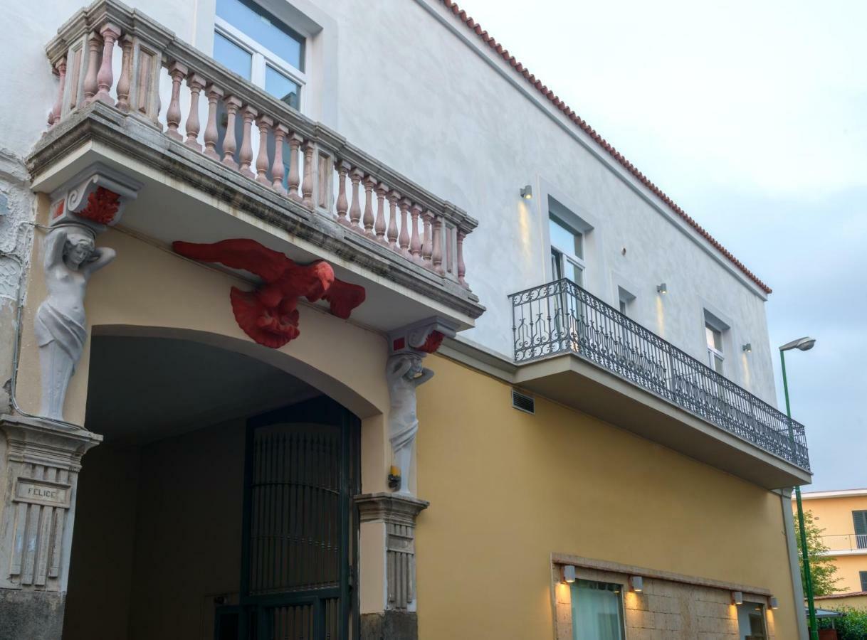 시미틸레 Bocca Di Bacco B&B 외부 사진